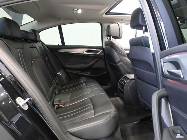BMW 5 серии VII (G30/G31/G38) с пробегом 2019 года, цена 4 249 900 рублей, 117850 км, седан, Автокод Объявления