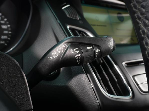 Ford Focus III Рестайлинг с пробегом 2018 года, цена 1 035 000 рублей, 155470 км, универсал, Автокод Объявления