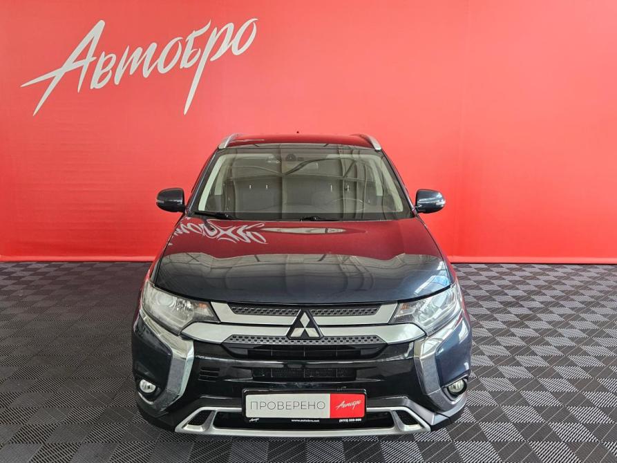Mitsubishi Outlander III Рестайлинг 3 Вологда  - изображение 8