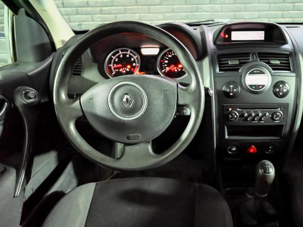 Renault Megane II Рестайлинг с пробегом 2007 года, цена 420 000 рублей, 138886 км, седан, Автокод Объявления