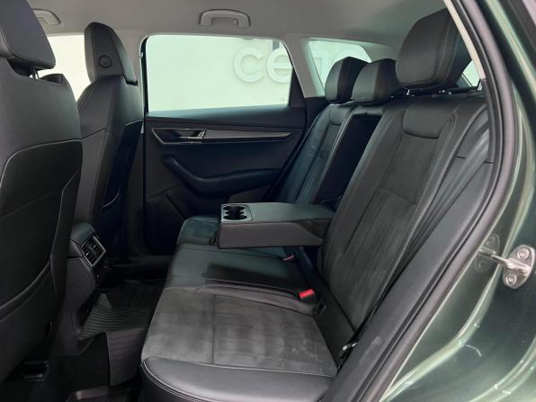Skoda Karoq I с пробегом 2020 года, цена 2 330 000 рублей, 113168 км, внедорожник, Автокод Объявления
