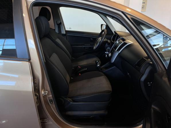 Kia Venga I с пробегом 2012 года, цена 557 000 рублей, 181610 км, компактвэн, Автокод Объявления
