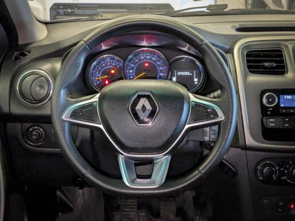 Renault Sandero II Рестайлинг с пробегом 2019 года, цена 999 000 рублей, 104000 км, хэтчбек, Автокод Объявления