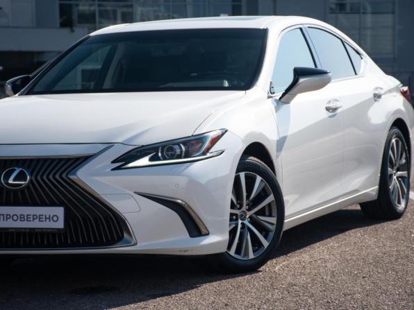 Lexus ES VII с пробегом 2018 года, цена 3 178 000 рублей, 111000 км, седан, Автокод Объявления