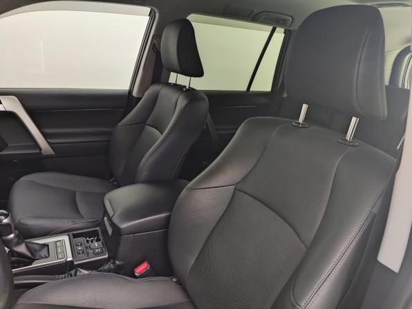 Toyota Land Cruiser Prado 150 Series Рестайлинг 2 с пробегом 2018 года, цена 5 950 000 рублей, 76129 км, внедорожник, Автокод Объявления