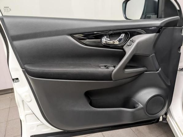Nissan Qashqai II с пробегом 2018 года, цена 1 585 000 рублей, 106759 км, внедорожник, Автокод Объявления