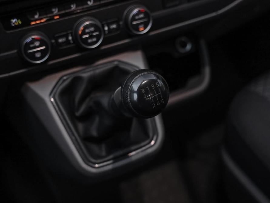 Volkswagen Caravelle T6 Рестайлинг Санкт-Петербург  - изображение 18