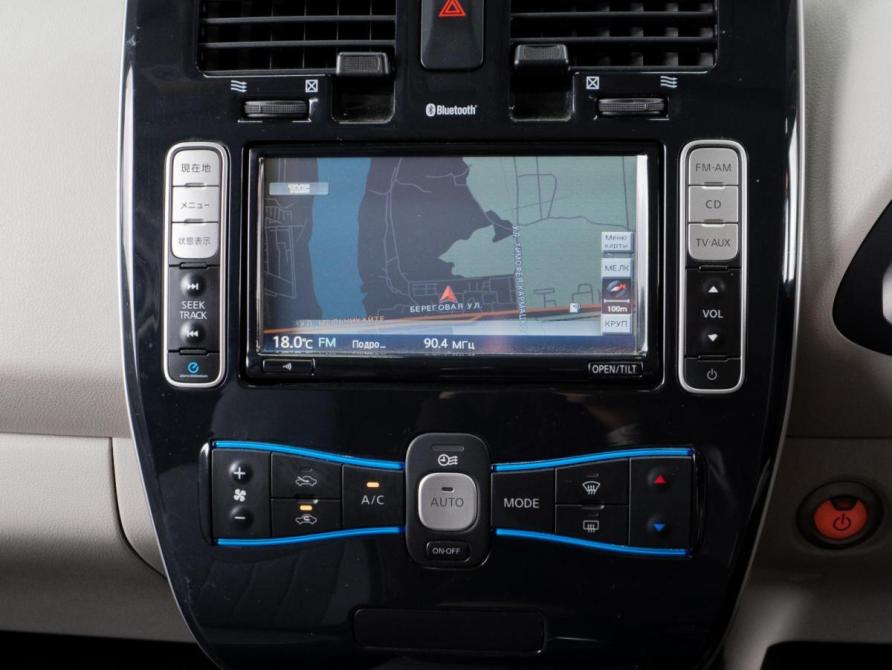 Nissan Leaf I (ZE0/AZE0) Тюмень  - изображение 15
