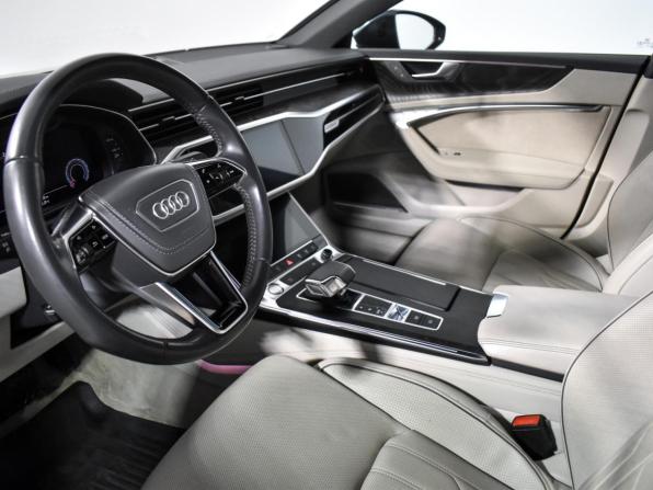 Audi A7 II (4K) с пробегом 2018 года, цена 4 802 490 рублей, 99101 км, лифтбек, Автокод Объявления