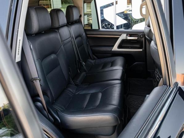 Toyota Land Cruiser 200 Series Рестайлинг 2 с пробегом 2019 года, цена 7 699 000 рублей, 134154 км, внедорожник, Автокод Объявления