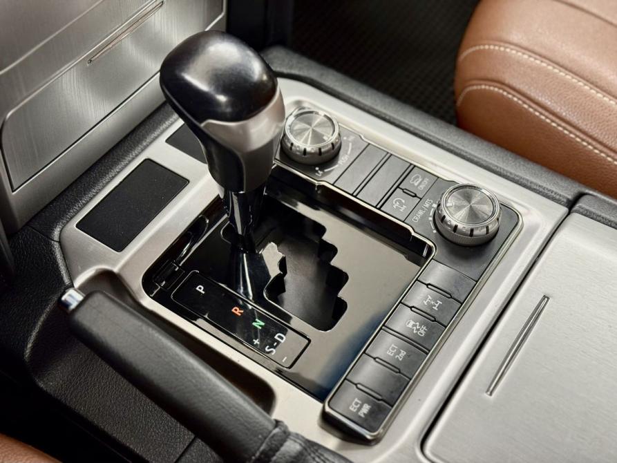Toyota Land Cruiser 200 Series Рестайлинг 2 Вологда  - изображение 16
