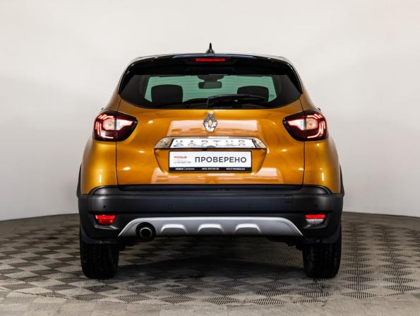 Renault Kaptur I Рестайлинг с пробегом 2022 года, цена 1 749 000 рублей, 47379 км, внедорожник, Автокод Объявления