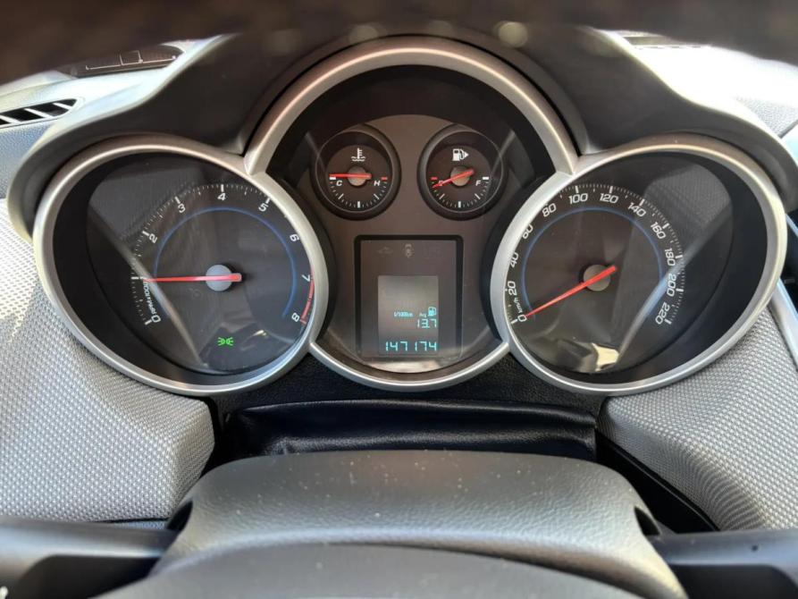 Chevrolet Cruze I Рестайлинг Альметьевск  - изображение 8