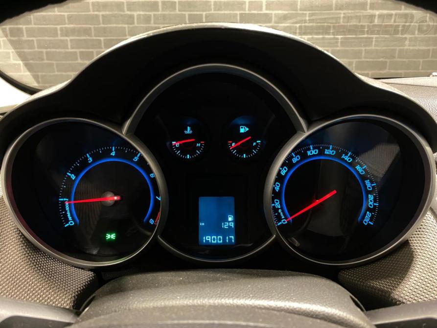 Chevrolet Cruze I Рестайлинг Челябинск  - изображение 19