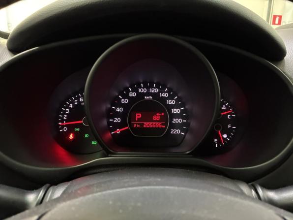 Kia Soul II Рестайлинг с пробегом 2019 года, цена 1 450 000 рублей, 205000 км, хэтчбек, Автокод Объявления