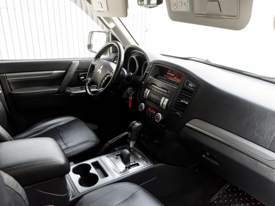 Mitsubishi Pajero IV Рестайлинг 1 Екатеринбург  - изображение 13