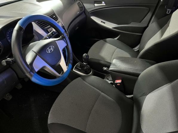 Hyundai Solaris I с пробегом 2014 года, цена 653 021 рубль, 122031 км, седан, Автокод Объявления