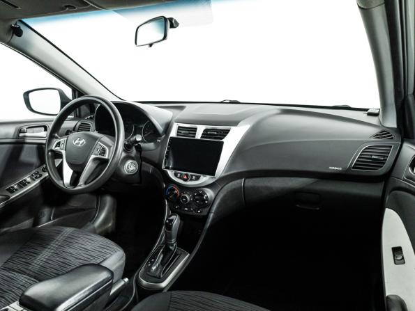 Hyundai Solaris I Рестайлинг с пробегом 2016 года, цена 779 700 рублей, 163747 км, седан, Автокод Объявления