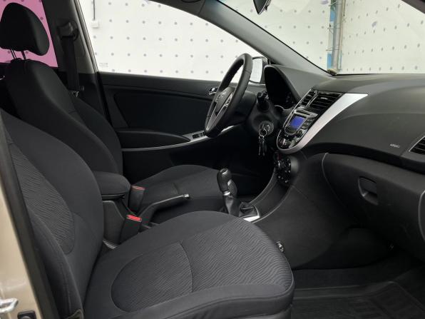 Hyundai Solaris I с пробегом 2011 года, цена 890 000 рублей, 157138 км, седан, Автокод Объявления