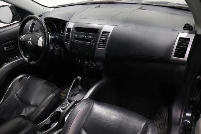 Mitsubishi Outlander II Рестайлинг с пробегом 2011 года, цена 1 000 000 рублей, 284895 км, внедорожник, Автокод Объявления