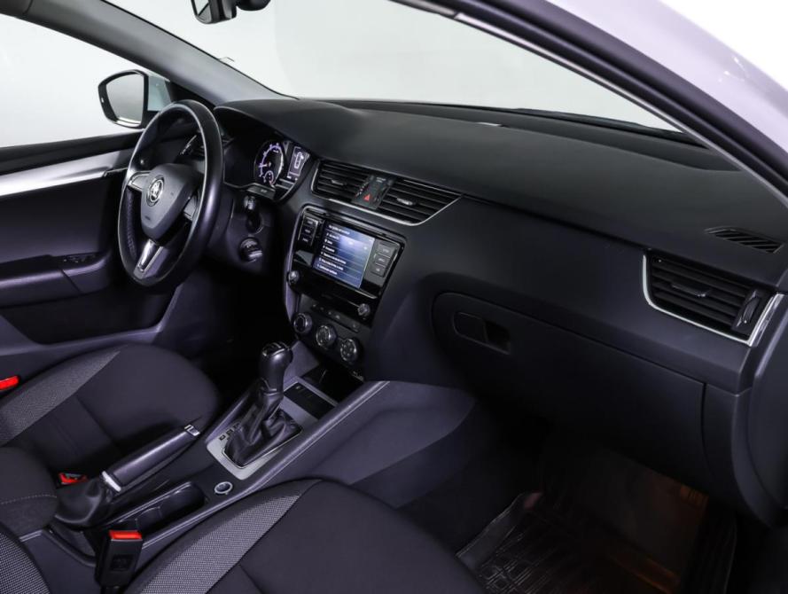 Skoda Octavia III (A7) Рестайлинг Москва  - изображение 11