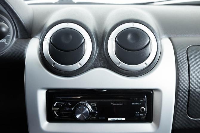 Renault Sandero I с пробегом 2012 года, цена 709 000 рублей, 210000 км, хэтчбек, Автокод Объявления
