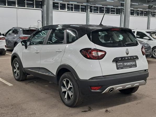 Renault Kaptur I Рестайлинг с пробегом 2021 года, цена 1 355 000 рублей, 67445 км, внедорожник, Автокод Объявления