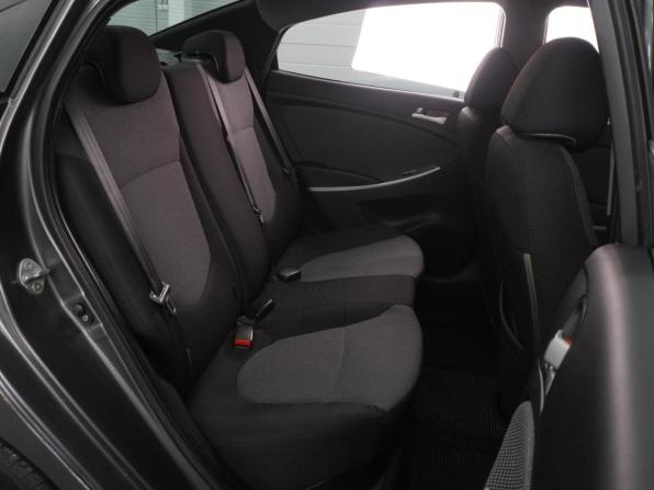 Hyundai Solaris I с пробегом 2013 года, цена 899 000 рублей, 93381 км, седан, Автокод Объявления