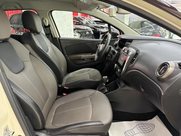 Renault Kaptur I с пробегом 2018 года, цена 1 695 000 рублей, 40051 км, внедорожник, Автокод Объявления