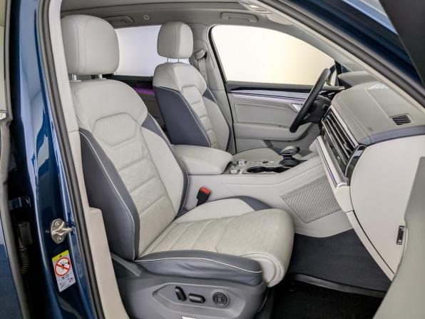 Volkswagen Touareg III с пробегом 2022 года, цена 7 600 000 рублей, 39500 км, внедорожник, Автокод Объявления