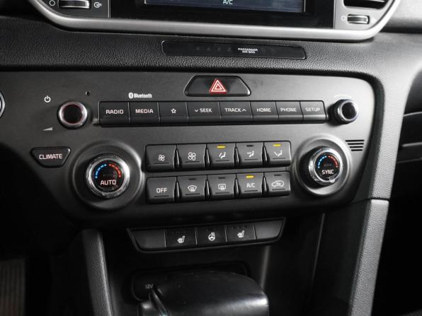 Kia Sportage IV Рестайлинг с пробегом 2019 года, цена 2 349 000 рублей, 168391 км, внедорожник, Автокод Объявления
