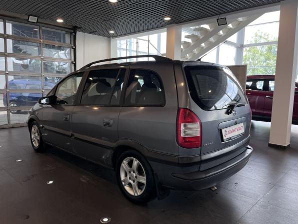Opel Zafira A Рестайлинг с пробегом 2004 года, цена 238 000 рублей, 575960 км, компактвэн, Автокод Объявления