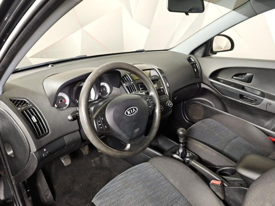 Kia Ceed I Москва  - изображение 19