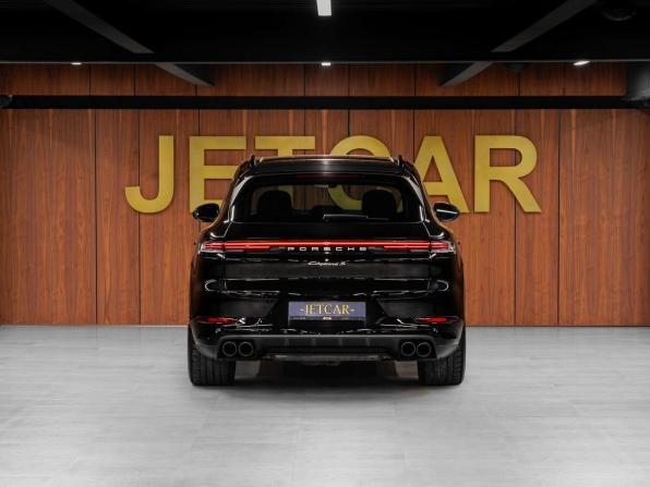 Porsche Cayenne III Рестайлинг с пробегом 2023 года, цена 17 370 000 рублей, 13772 км, внедорожник, Автокод Объявления