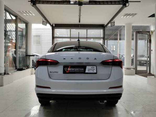 Skoda Rapid II с пробегом 2021 года, цена 1 570 000 рублей, 53582 км, лифтбек, Автокод Объявления
