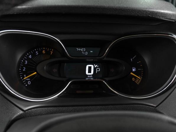 Renault Kaptur I с пробегом 2016 года, цена 1 340 000 рублей, 74423 км, внедорожник, Автокод Объявления