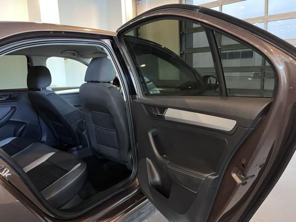 Skoda Rapid I Рестайлинг с пробегом 2019 года, цена 1 388 000 рублей, 113340 км, лифтбек, Автокод Объявления