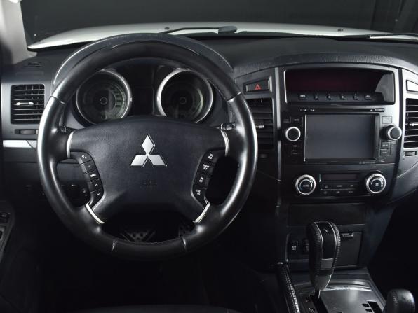 Mitsubishi Pajero IV Рестайлинг 1 с пробегом 2011 года, цена 1 889 995 рублей, 264165 км, внедорожник, Автокод Объявления