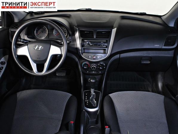 Hyundai Solaris I с пробегом 2012 года, цена 867 000 рублей, 124164 км, седан, Автокод Объявления