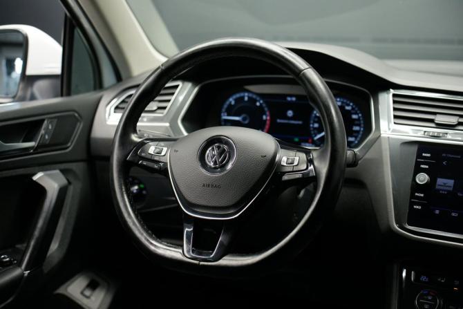 Volkswagen Tiguan II с пробегом 2018 года, цена 2 686 000 рублей, 157000 км, внедорожник, Автокод Объявления