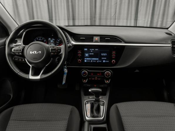 Kia Rio IV Рестайлинг с пробегом 2021 года, цена 1 930 000 рублей, 33466 км, седан, Автокод Объявления