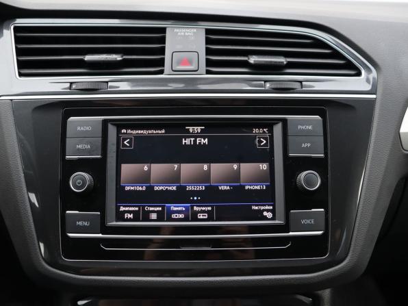 Volkswagen Tiguan II Рестайлинг с пробегом 2021 года, цена 2 550 000 рублей, 72000 км, внедорожник, Автокод Объявления