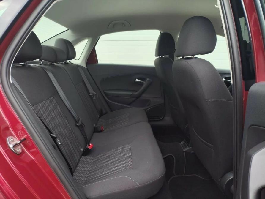 Volkswagen Polo V Рестайлинг Санкт-Петербург  - изображение 17