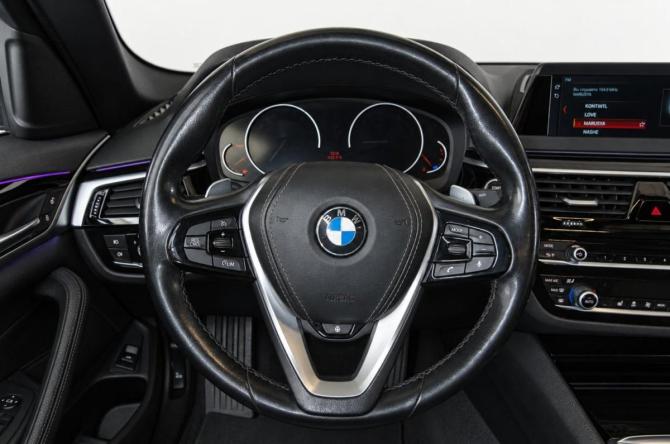 BMW 5 серии VII (G30/G31/G38) с пробегом 2018 года, цена 3 529 000 рублей, 93000 км, седан, Автокод Объявления