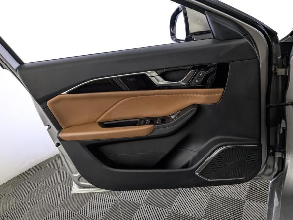 FAW Bestune B70 I с пробегом 2023 года, цена 1 750 000 рублей, 86920 км, лифтбек, Автокод Объявления