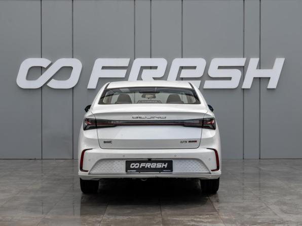 BAIC U5 Plus с пробегом 2023 года, цена 1 290 000 рублей, 47753 км, седан, Автокод Объявления