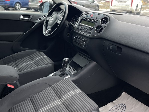 Volkswagen Tiguan I Рестайлинг с пробегом 2011 года, цена 1 070 000 рублей, 218570 км, внедорожник, Автокод Объявления