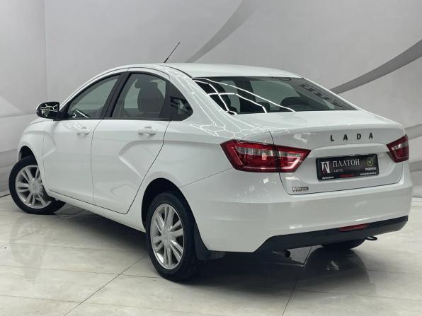 Lada (ВАЗ) Vesta I с пробегом 2018 года, цена 975 000 рублей, 59000 км, седан, Автокод Объявления