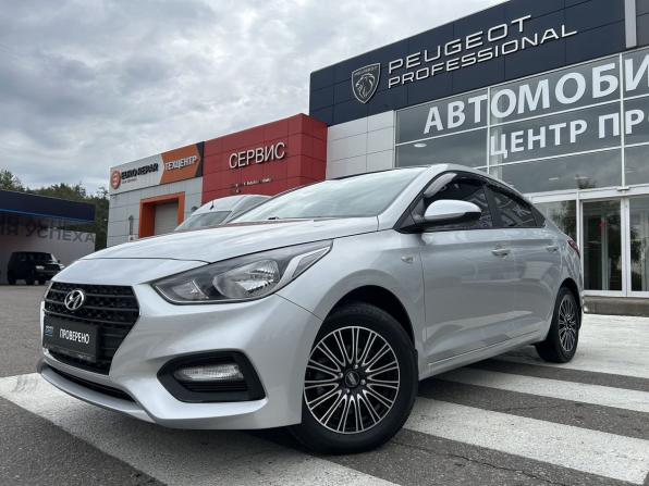 Hyundai Solaris II с пробегом 2017 года, цена 1 260 000 рублей, 76672 км, седан, Автокод Объявления