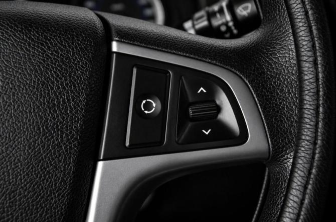 Hyundai Solaris I Рестайлинг с пробегом 2015 года, цена 979 000 рублей, 162362 км, седан, Автокод Объявления
